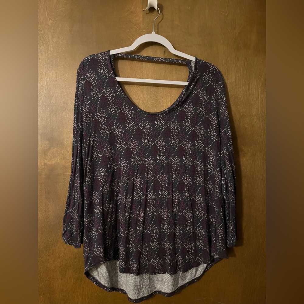 Long sleeve tee with back cutout detail